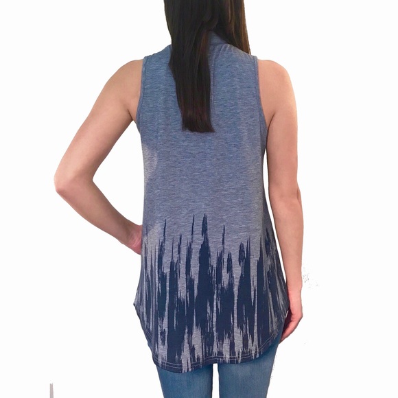 Loveriche Sleeveless Mock Neck Top - Picture 3 of 5
